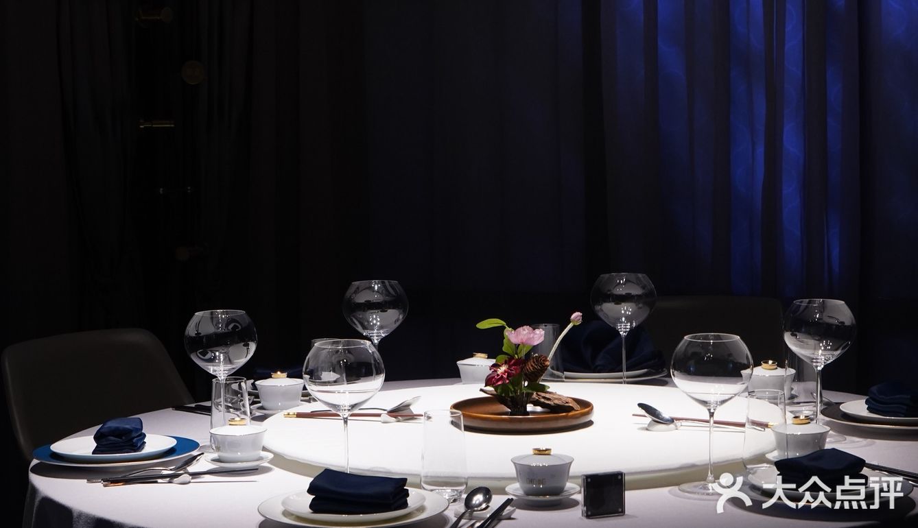 秋冬的仪式感，跟姐妹聚会就来黑珍珠潮菜🤔