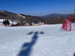 -亚布力新体委滑雪场