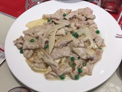 -吴记酱骨炖菜馆(西大直街店)