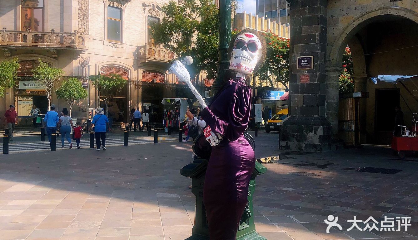 在墨西哥瓜达拉哈拉赶上一场印第安风俗的万圣节🎃