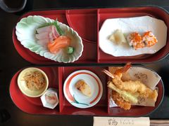 鹤便当-Tsuru鹤日本料理(静安香格里拉店)