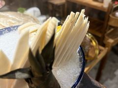 -旧街市鲜货老火锅(大光路店)