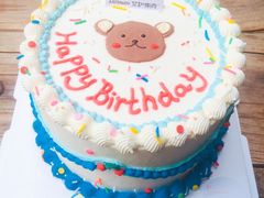 手绘小熊蛋糕复古裱花-艾加柒克蛋糕茶歇甜品台(春熙路店)