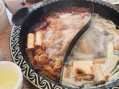 -小渝公重庆卤味火锅(临沂店)