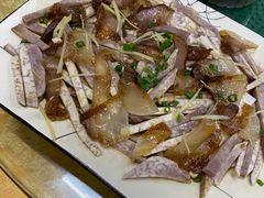 芋头炒腊肉-龙华酒家