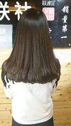 -镁连社·美联社