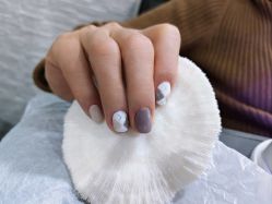 -灰姑娘美甲美睫馆