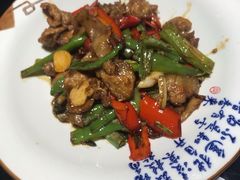 -又见炊烟私房菜(敬亭路店)