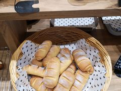 -沁屋面包店(人民东路店)