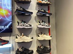 -银泰百货(厦门国贸中心店)