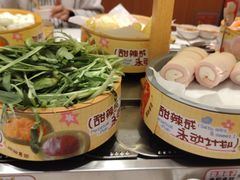 -龍歌自助小火锅(市南金茂湾店)