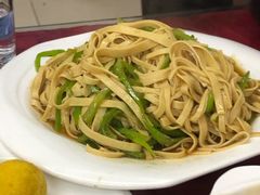 尖椒豆腐皮-兴国苑酒店