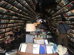 -钟书阁(珍园店)