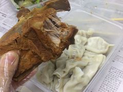 -周家大连水饺(美专校街店)