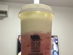 草莓酪酪-LELECHA乐乐茶(上海五角场万达广场店)