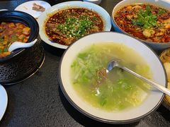 -万重锦·人文川菜馆(骡马市店)