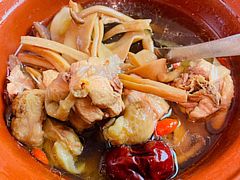 -有红鸡毛店·川菜(建设路店)