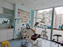 -极光口腔·矫正种植修复(锦江店)