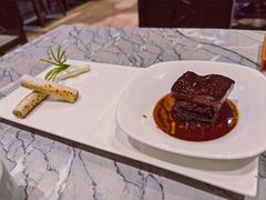 葱包东坡肉-萬國春·中菜馆(颐和公馆店)
