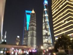 -陆家嘴空中步行连廊