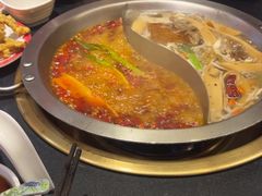 -沸炉重庆老火锅(军事博物馆店)