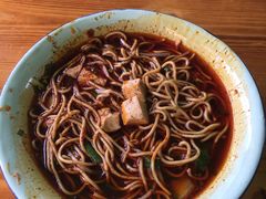 -汪胖子襄阳牛肉面(华丰路店)