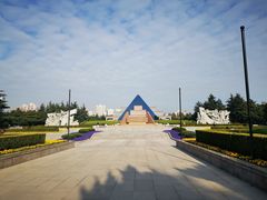 -上海市龙华烈士陵园