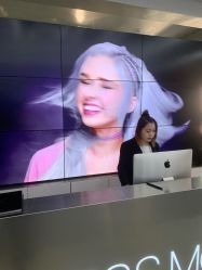 -LESSMORE科技头皮理容中心