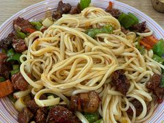 -歹歹的加个面过油肉拌面