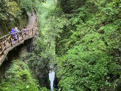 -鹿院坪生态旅游景区