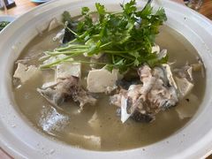 -芦茨金富饭庄·25年老字号·专做稻草鸡