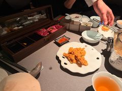 -左庭右院鲜牛肉火锅黑金店(陆家嘴中心店)