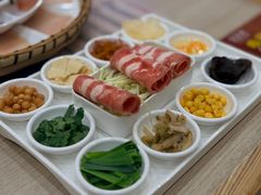 -花馬肆.云南过桥米线(汉神购物广场现场熬汤店)