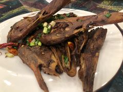-老鄞江清水龙虾•赵赵家(江北店)