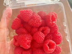 -三只松鼠生活馆(芜湖弋江金鹰店)