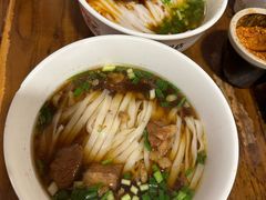 -矮子粉店1985·长沙米粉(湘春路店)