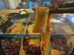 -岗上渣渣老火锅(两路口店)