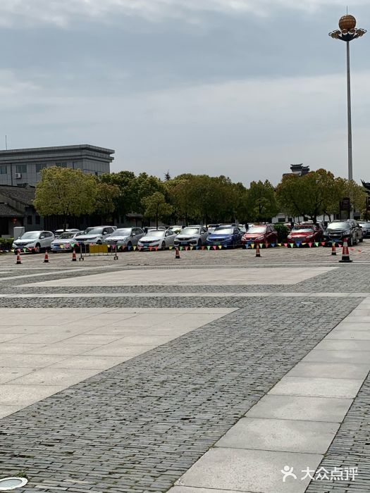 西塘古镇景区停车场图片