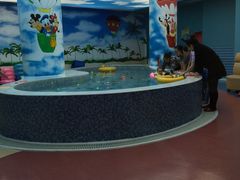 -乐悠游亲子游泳俱乐部