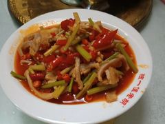 -独一佳老胡湘菜馆(矿山路店)