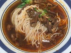 -霸蛮湖南菜·牛肉粉(荣京西街店)