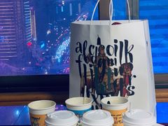 -茶颜悦色(嘉顿一楼吉时赏味游园会店)