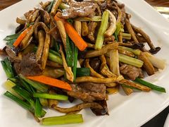 -酱皇乳鸽(富威大厦B座店)