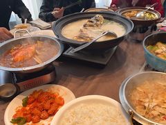 -香山湖家家宴(中山陵店)