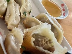 鲜肉锅贴-小姜锅贴(凤凰街店)
