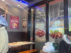 -老街烧烤大排档·地道湖北菜·龙虾馆(汉口火车站店)