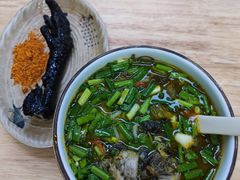 -什家婆乌鸡米线(阳光街店)