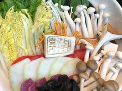 菌蔬拼盘-享月汤皇·海鲜小火锅·聚会(曲江创意谷店)