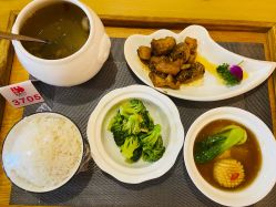 -喜喜·全套房月子会所(罗宾森广场店)