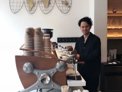 店长山口淳一咖啡拉花大神-% Arabica(京都东山店)